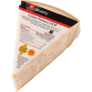 Quality Grana Padano DOP, env. 2 kg Quality Grana Padano DOP, env. 2 kg