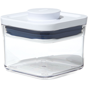 In/Out OXO Good Grips POP, Behälter quadratisch, 10,6 x 10,6 x 8 cm, 0,4 l In/Out OXO Good Grips POP, Behälter quadratisch, 10,6 x 10,6 x 8 cm, 0,4 l